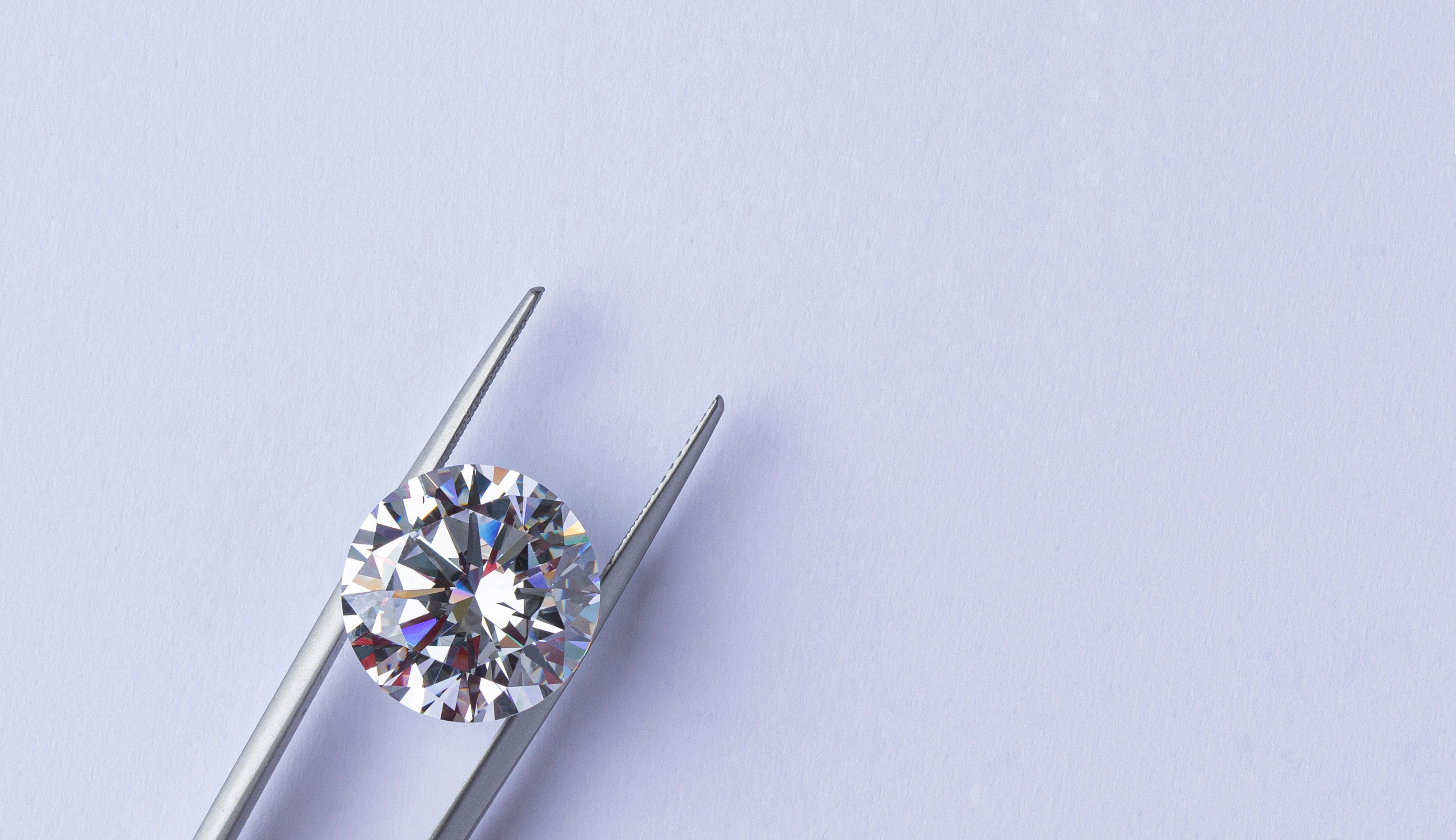 A comparison between Natural and Lab Grown Diamonds A comparison between Natural and Lab Grown Diamonds