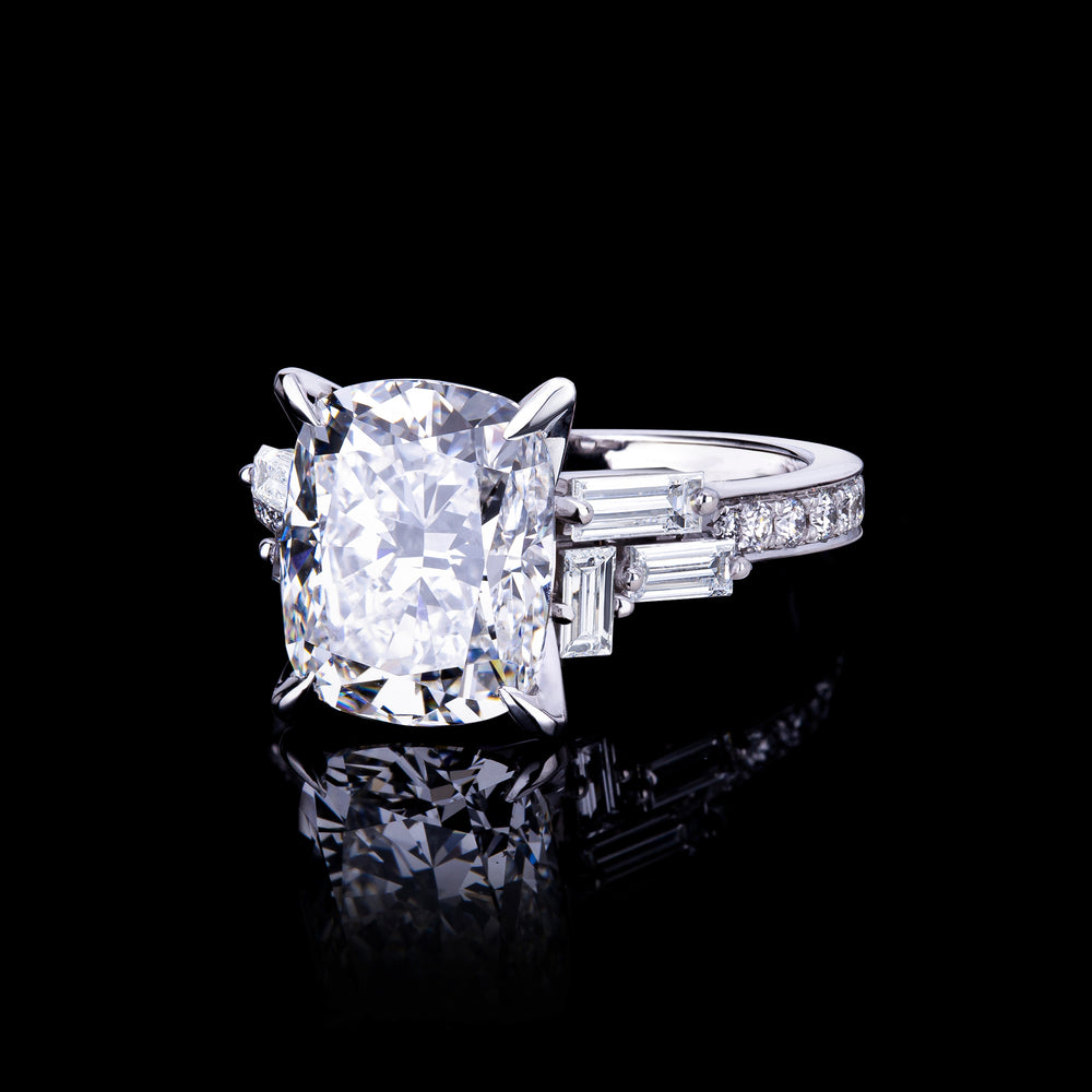 Cubism Upwsept 5.01ct Cushion diamond engagement ring in 18ct white gold by Stefano Canturi Cubism Upwsept 5.01ct Cushion diamond engagement ring in 18ct white gold by Stefano Canturi
