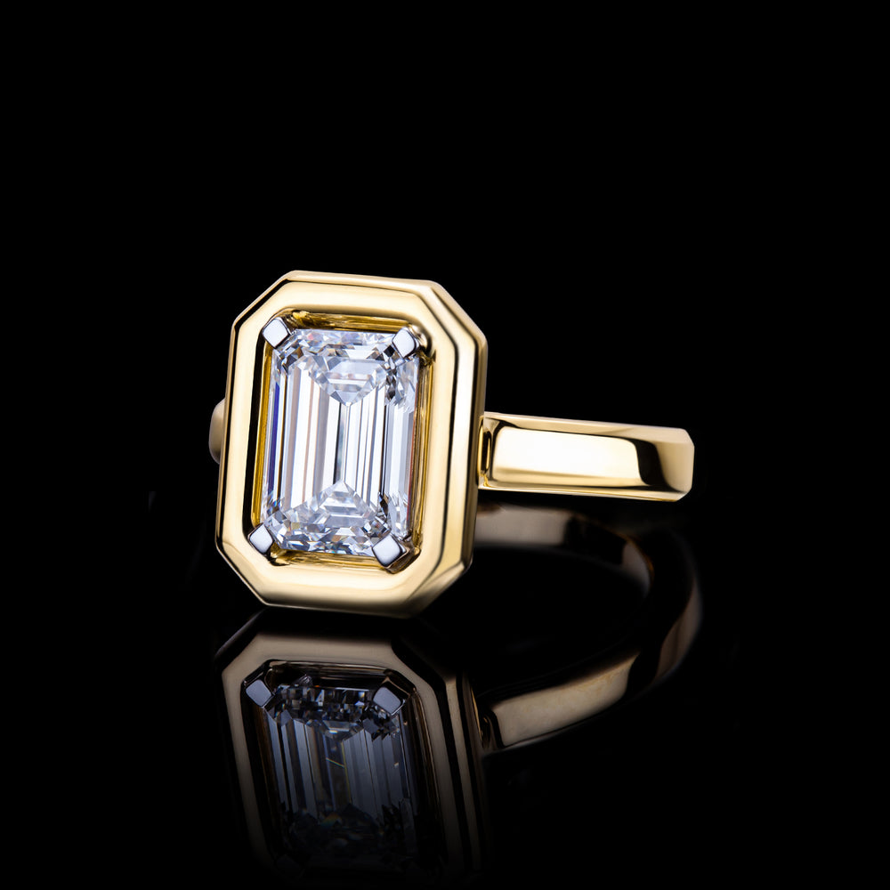 Athena 18ct yellow gold 2.01ct Emerald cut diamond ring by Stefano Canturi Athena 18ct yellow gold 2.01ct Emerald cut diamond ring by Stefano Canturi