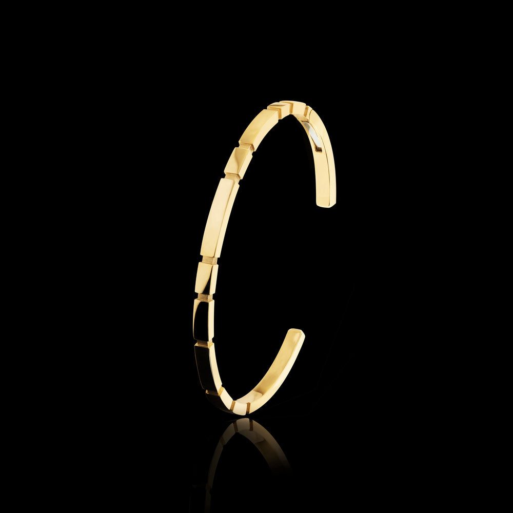 Eternal Mini bangle in 18ct yellow gold by Stefano Canturi Eternal Mini bangle in 18ct yellow gold by Stefano Canturi