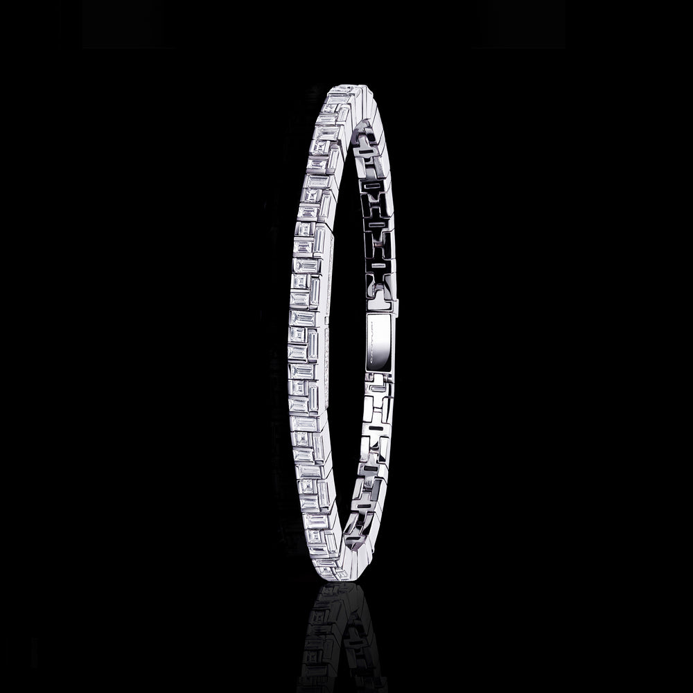 Canturi Cubism Bracciale Bracelet set in 18ct white gold by Stefano Canturi Canturi Cubism Bracciale Bracelet set in 18ct white gold by Stefano Canturi