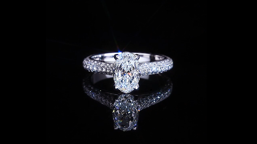 Venus 1.70ct Oval diamond engagement ring in 18ct white gold by Stefano Canturi