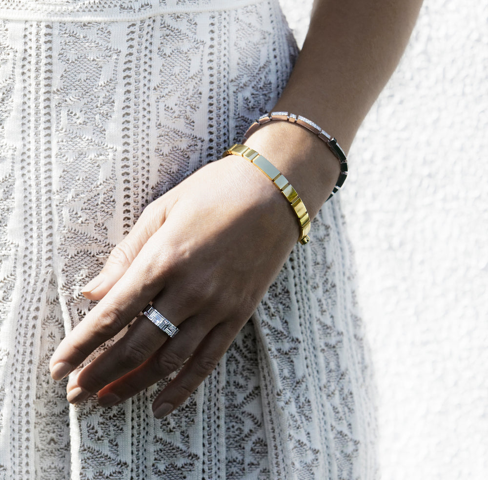 Cubism Medium Diamond Ring set in 18ct White Gold by Stefano Canturi Cubism Medium Diamond Ring set in 18ct White Gold by Stefano Canturi