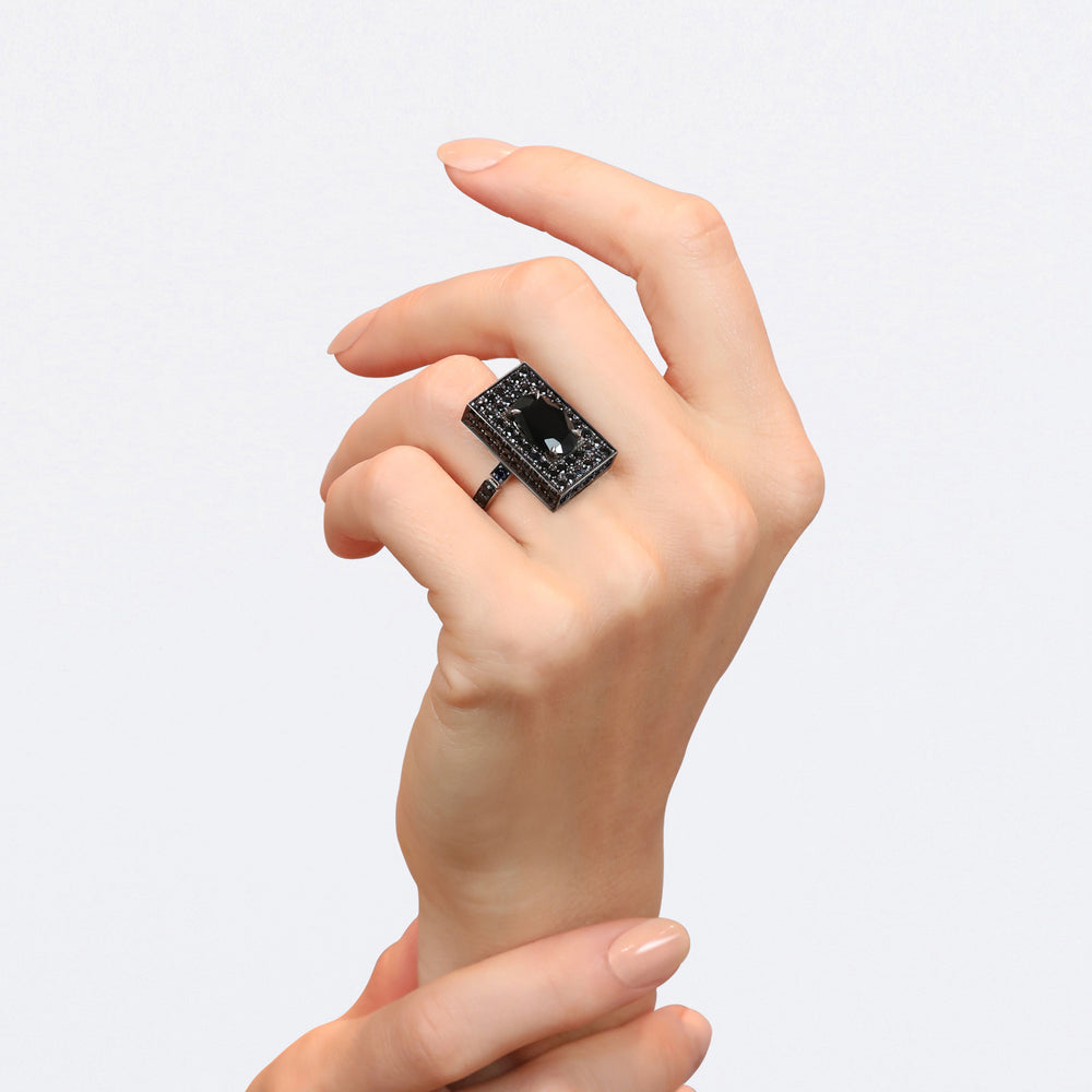 Captivo australian black sapphire ring by Stefano Canturi Captivo australian black sapphire ring by Stefano Canturi