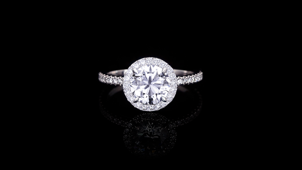 Renaissance Engagement Ring by Stefano Canturi featuring a 1.53ct Round Brilliant diamond in a single halo setting, available in Sydney, Melbourne, and Brisbane boutiques.