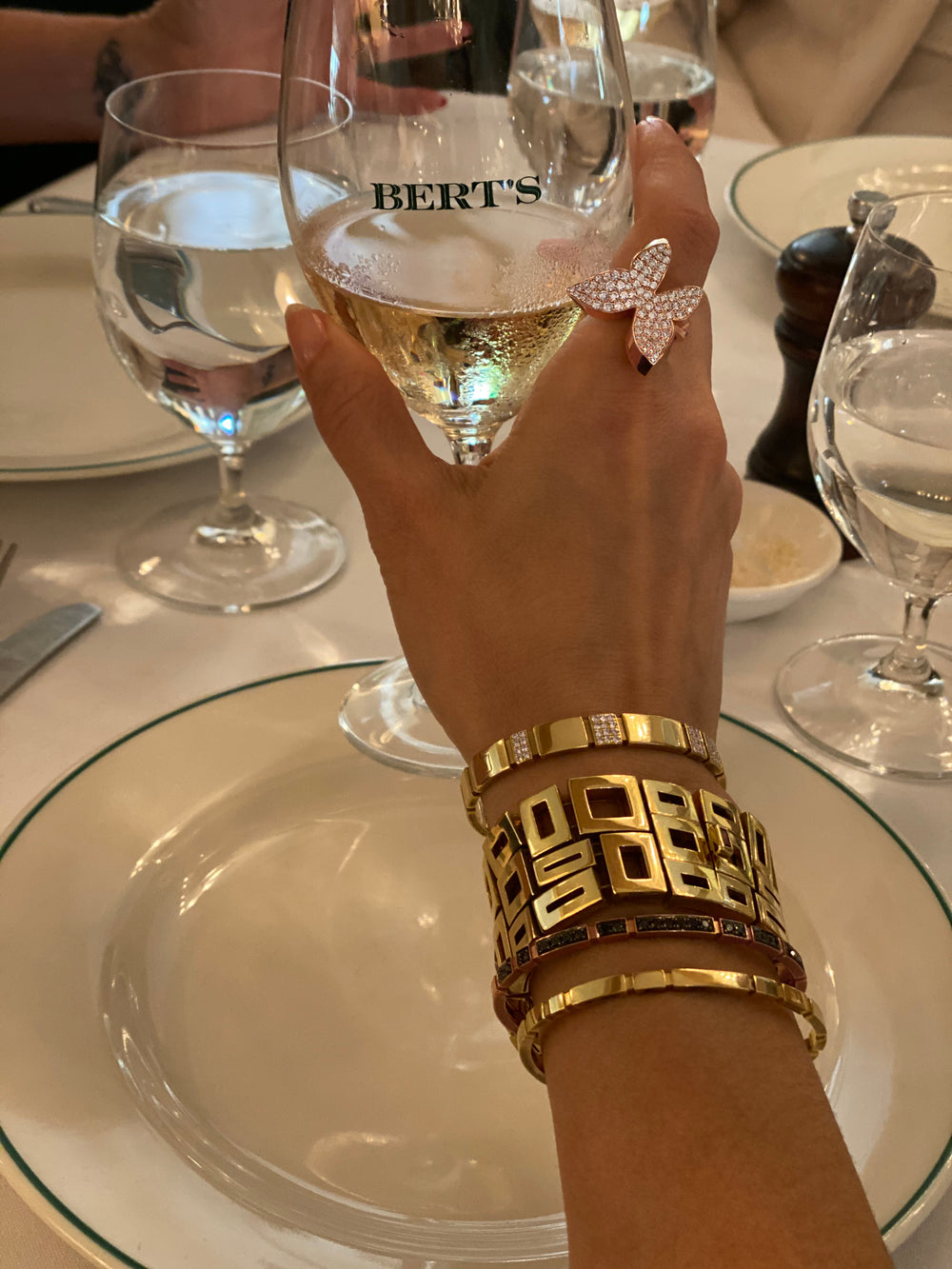 Geometric Plain Cuff in 18ct Yellow Gold by Stefano Canturi