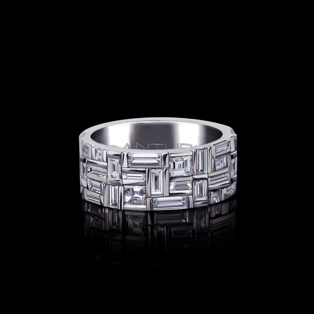 Elegant Classic Cubism diamond ring in 18ct white gold